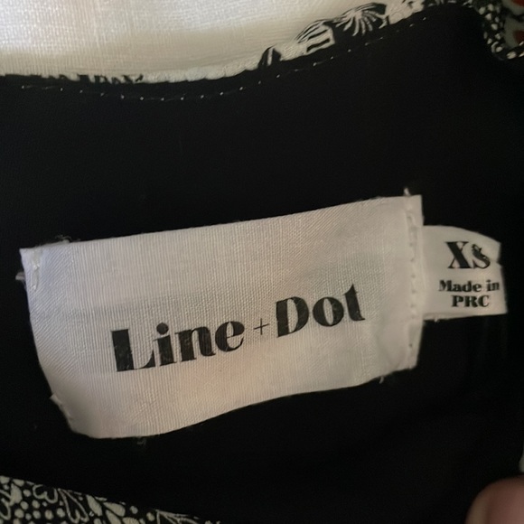 Cleaning out closet! Worn a few times, excellent condition. - Picture 2 of 4